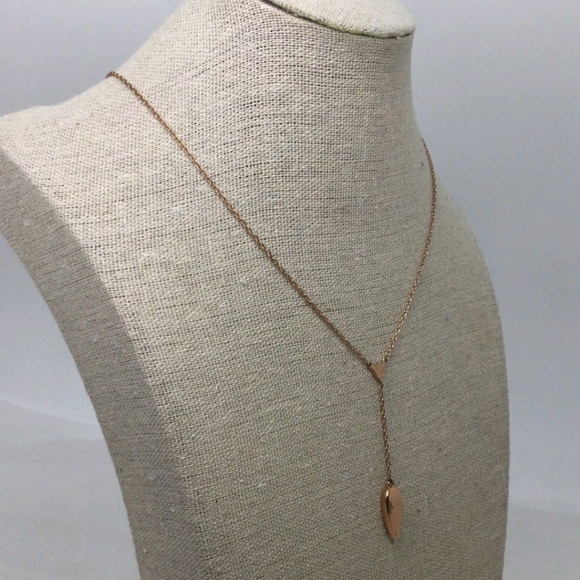 Stella & Dot Rose Goldtone Lariat Necklace NWOT 18" - Picture 3 of 5